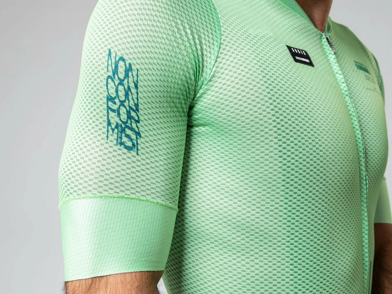 GOBIK Carrera 2.0 Unisex Mantis Maillot Manches Courtes Warm 2023 7 GOBIK Carrera 2.0 Unisex Mantis Maillot Manches Courtes Warm 2023 – Image 5