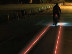 LEZYNE Laser Drive éclairage Arrière Avec Projecteur Sol -Composants Vtt Soldes 2023 lezyne laser drive eclairage arriere avec projecteur sol 4