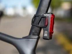 LEZYNE Led Strip Drive Lampe Vélo Arrière De Signalisation -Composants Vtt Soldes 2023 lezyne led stripe drive lampe velo arriere de signalisation 2