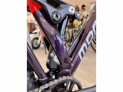 MONDRAKER Foxy R VTT All-Mountain Deep Purple / Flame Red 2022 -Composants Vtt Soldes 2023 mondraker foxy r vtt all mountain deep purple flame red 2022 5