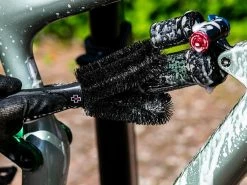 MUC-OFF Brusk Kit Premium 5 Brosses De Nettoyage Vélo -Composants Vtt Soldes 2023 muc off brusk kit premium 5 brosses de nettoyage velo 8