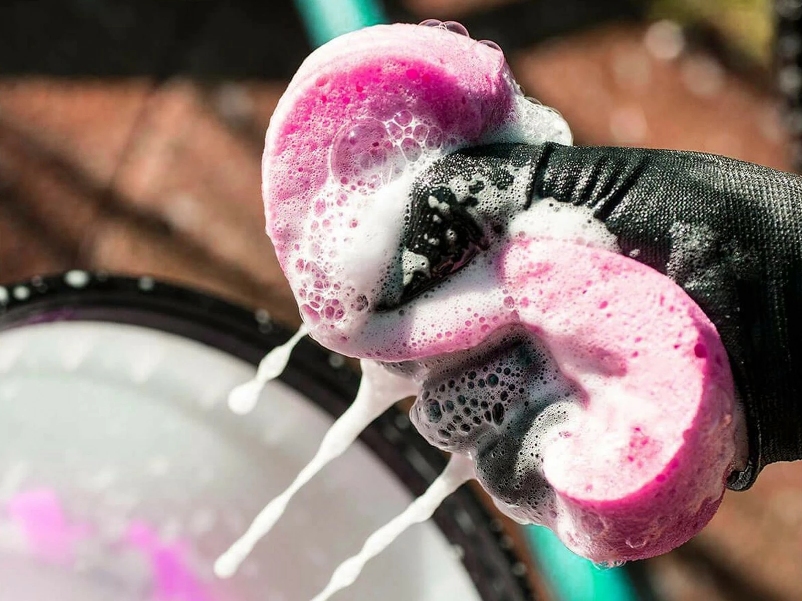 MUC-OFF Expending Microcell éponge De Nettoyage Vélo 6 MUC-OFF Expending Microcell éponge De Nettoyage Vélo – Image 4