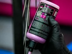 MUC-OFF Inner Tube Sealant Liquide Préventif - 300 Ml 22 MUC-OFF Inner Tube Sealant Liquide Préventif - 300 Ml -Composants Vtt Soldes 2023 muc off inner tube sealant liquide preventif 300 ml 9