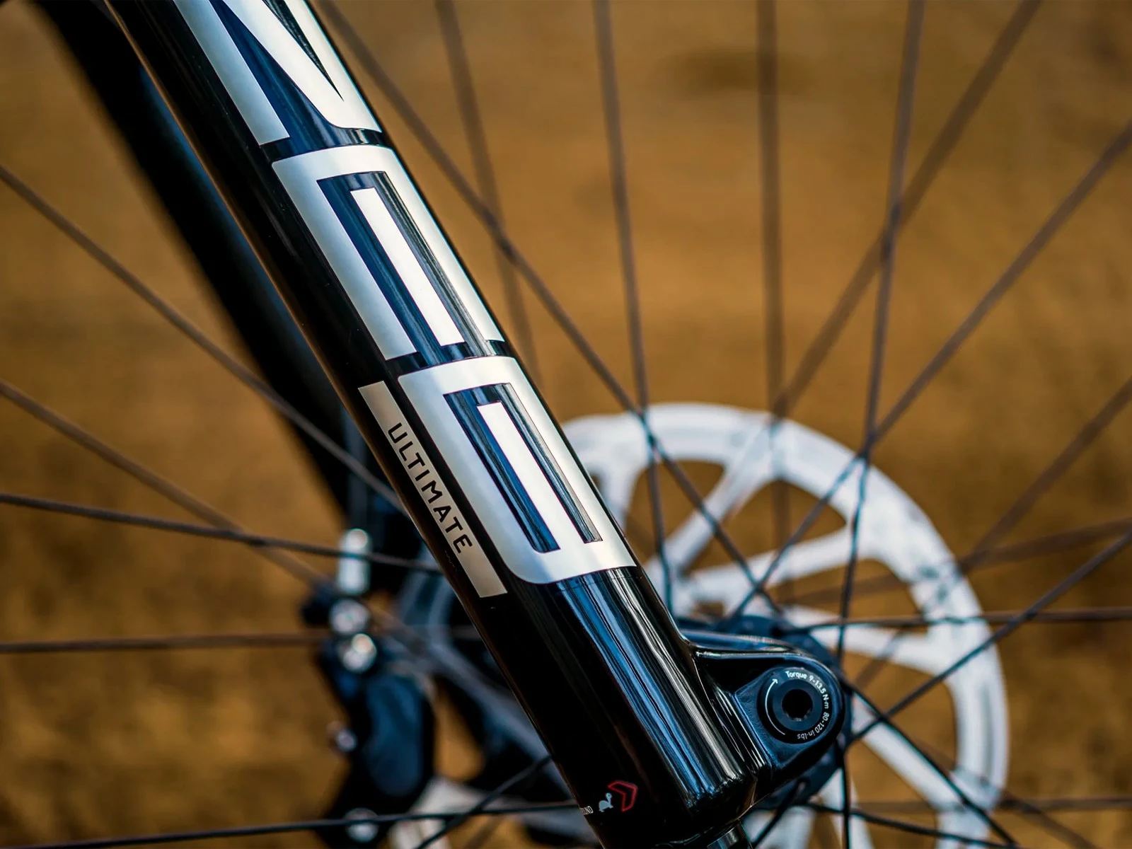 ROCKSHOX Fourche Zeb Ultimate Charger 2.1 RC2 29'' Boost 15x110 Déport 44mm 190mm Noir 6 ROCKSHOX Fourche Zeb Ultimate Charger 2.1 RC2 29'' Boost 15x110 Déport 44mm 190mm Noir – Image 4